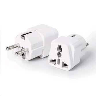 Adaptor C-TECH universal adaptor 110V-230V