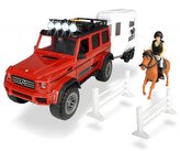 Mercedes V8 cu remorcă pentru cai