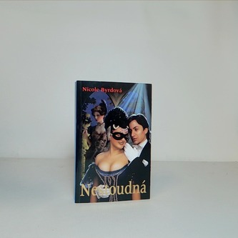 Nestoudná