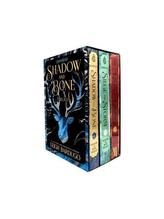 Set trilogiei Shadow and Bone în cutie